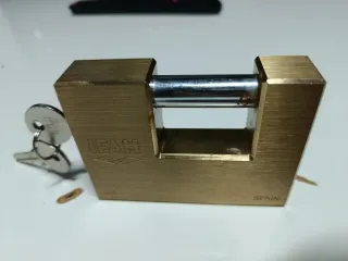 Candado IFAM con 2 llaves