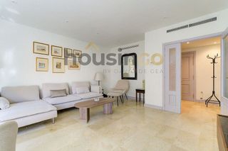 Piso en alquiler en Pacífico en Madrid