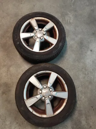Llanta Seat 16" con neumáticos
