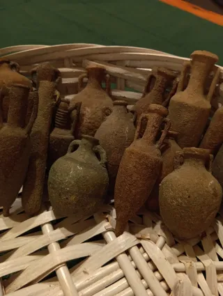 Lote de ánforas miniaturas