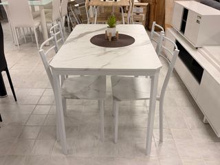 Mesa de cocina + 4 Sillas - Envio a domicilio