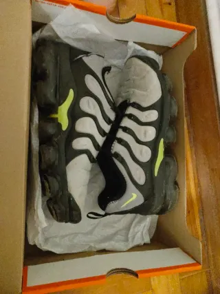 Nike Vapormax Grises y Verdes