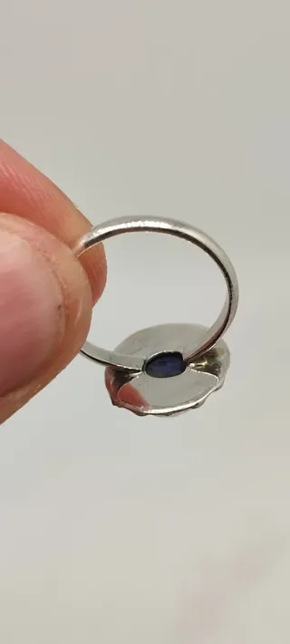 Anillo de Plata y Zafiro.