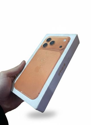 iPhone 17 Pro Max Naranja con Garantía de 10 Meses
