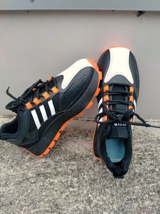 Zapatillas trail /outdoor con suela antideslizante