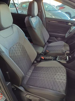 Volkswagen T-Roc R line 2024