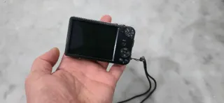 Samsung PL170 16,1 MP 5x zoom selfie doppio scherm