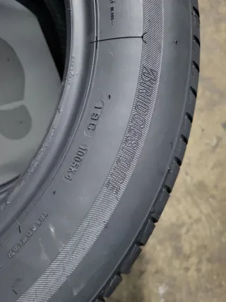 2 Neumáticos 215/60 R17 Bridgestone