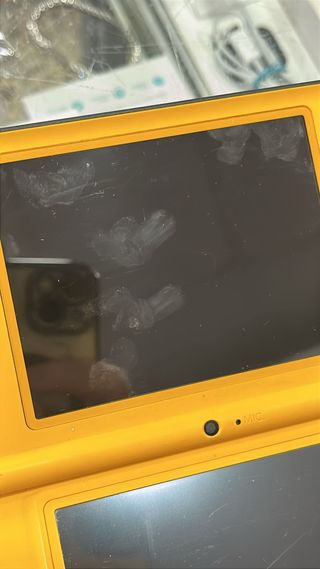 Nintendo DSi XL Giallo + Gioco