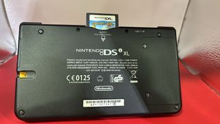 Nintendo DSi XL Giallo + Gioco