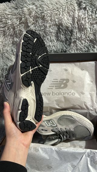 New Balance 2002 Unisex Zapatillas Gris Oscuro