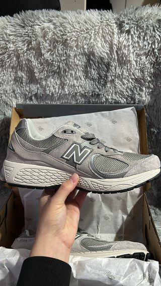 New Balance 2002 Unisex Zapatillas Gris Oscuro