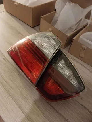 Pilotos Traseros BMW E90 Black Line Originales