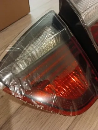 Pilotos Traseros BMW E90 Black Line Originales