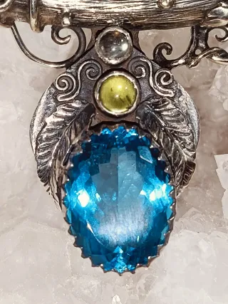 Colgante Topacio Azul Increíble