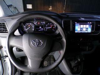 Toyota Proace 2.0Diesel 145cv 9 plazas 2023
