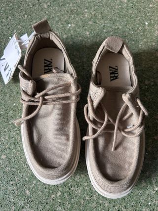 Mocasines Zara niño beige talla 30