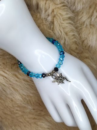 Pulsera azul con hada – Cristal facetado