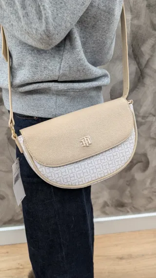 Bolso Tommy Hilfiger Dorado y Blanco