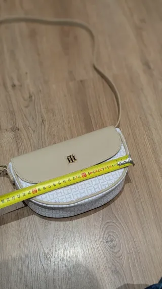 Bolso Tommy Hilfiger Dorado y Blanco