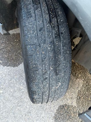 Nissan Almera tino 2004