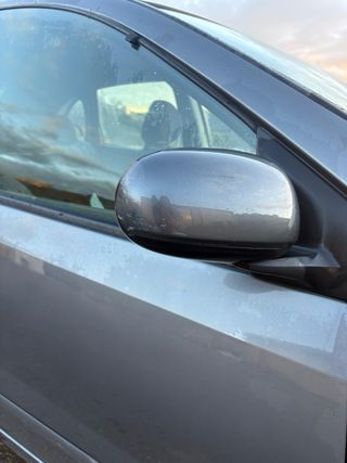 Nissan Almera tino 2004