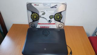 2 Soportes Refrigeración Portátil Logitech y Trust