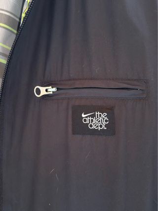 Chaqueta Nike reversible cuadros