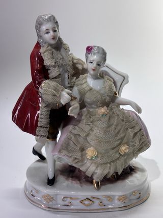 Statuina Capodimonte Coppia Barocca