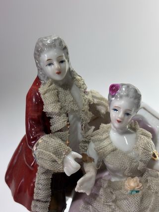 Statuina Capodimonte Coppia Barocca