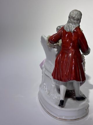 Statuina Capodimonte Coppia Barocca