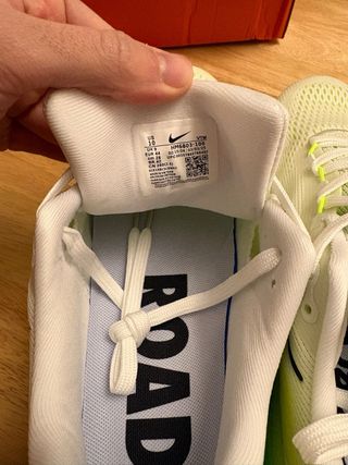 Nike Vomero 18 running Light Moonlight/Green 44 EU