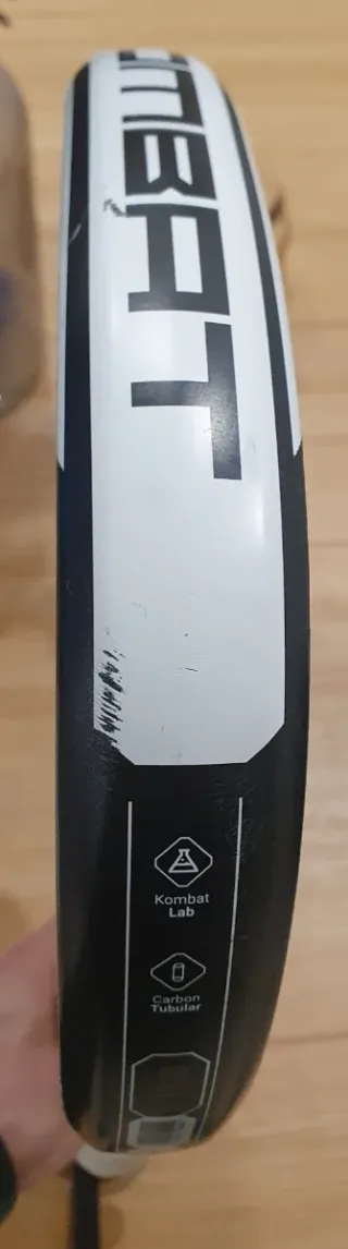 Pala de pádel Kombat Etna 169g