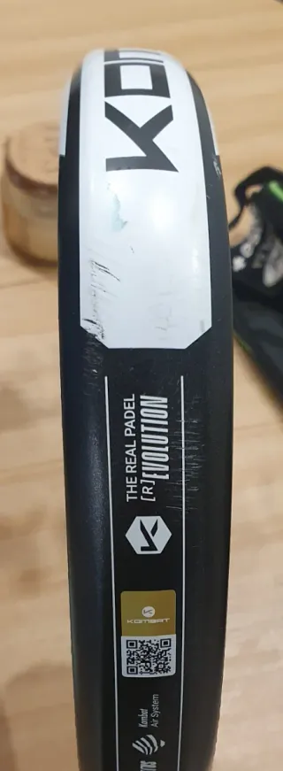 Pala de pádel Kombat Etna 169g