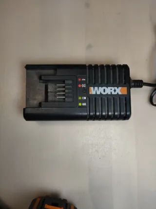 Taladro Worx WX100 20V MAX