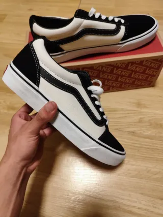 Vans Old Skool Blancas y Negras