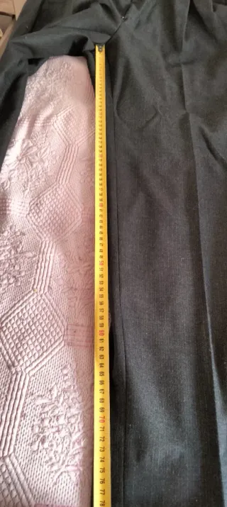 Traje de caballero gris poco usado