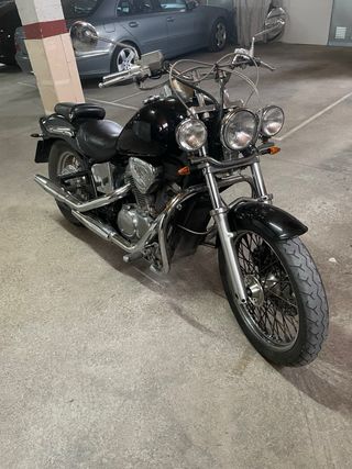 Honda Shadow VT 600 Custom