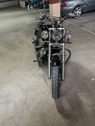 Honda Shadow VT 600 Custom