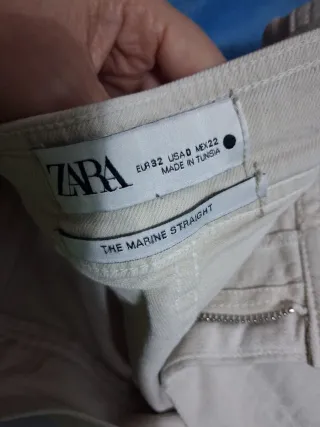 Pantalones vaqueros acampanados