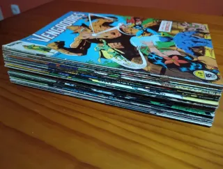 Lote 23 cómics Los vengadores de Marvel