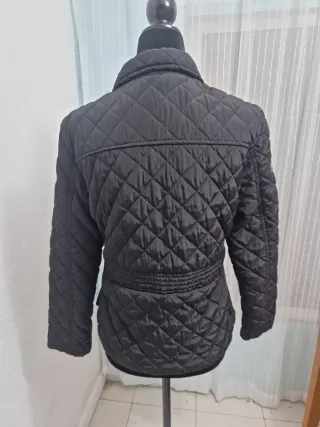 Cazadora Barbour acolchada negra