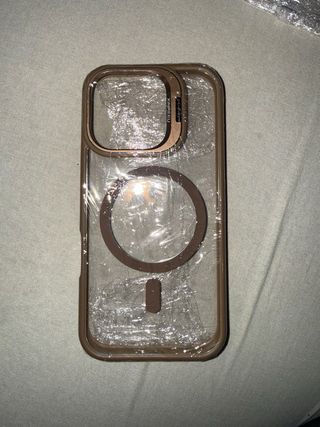 iPhone 16 y 16 pro -transparentes plata y Dorada