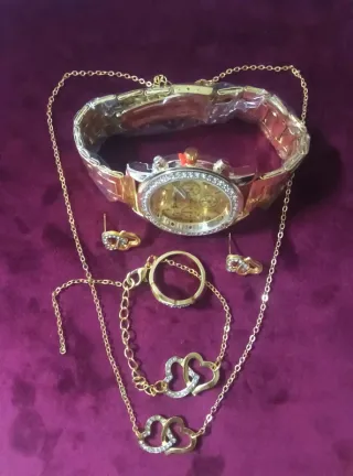 Reloj Geneva Mujer Diamantes Dorado