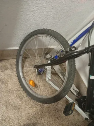 Bicicleta montaña negra