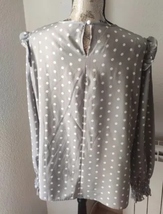 Blusa gris con lunares Shein