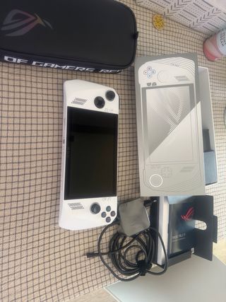 Asus ROG Ally CONSOLA ORDENADOR PORTATIL.