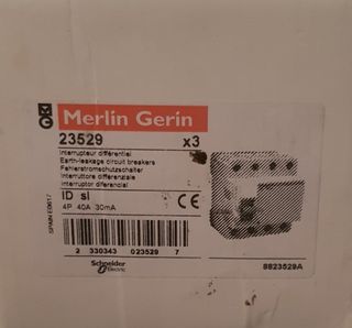 NUEVO Interrup. Diferencial Merlin Gerin 23529 SI