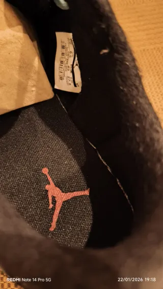 Zapatillas Negras y Turquesa