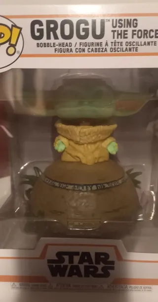 Funko Pop Grogu Using the Force 485